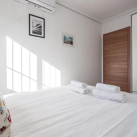Elegante Apt Luminoso Y Tranquilo De 2 Hab Sevilla Wifi-Ful Parking Inc ภายนอก รูปภาพ