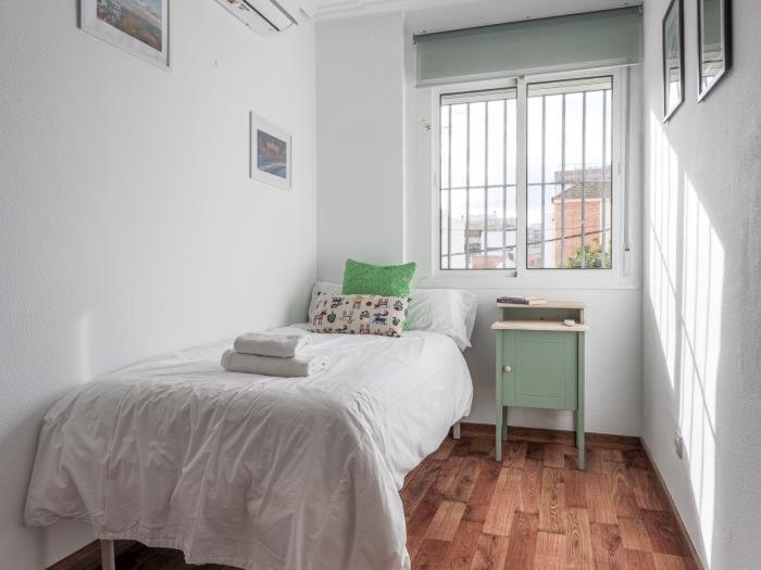 Elegante Apt Luminoso Y Tranquilo De 2 Hab Sevilla Wifi-Ful Parking Inc ภายนอก รูปภาพ